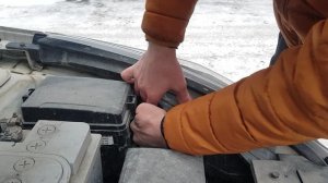 замена лампы ближнего света на КИА РИО 4