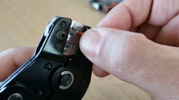Crimping a JST Molex 2.0mm Small Cooling Fan Connector with a IWISS SN-01BM Crimping Tool