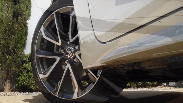 Toyota Corolla 108 VVT-h Excel CVT offered by Norman Motors, Dorset смотреть онлайн