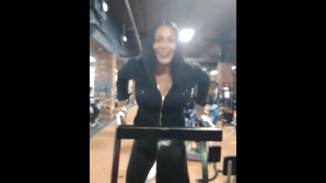 Lenda Murray Quarantine Workout | Female Fitness Motivation смотреть онлайн