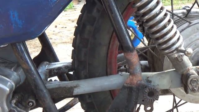 Собрали мотоцикл ИЖ Юпитер Спорт из старых запчастей. смотреть онлайн