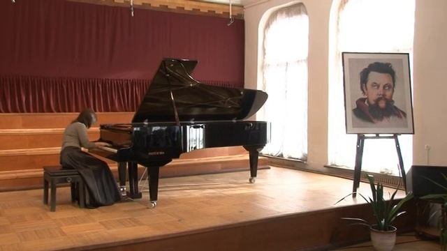 М. Мусоргский из цикла"Картинки с выставки", "Прогулка", "Гном", "Детское скерцо".Исп.Елена Войтушк смотреть онлайн