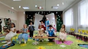 Новогоднее выступление оркестра "Часики". Чалтырь МБДОУ N20 "Теремок"