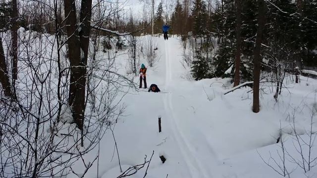 Праздничные валяния на лыжах смотреть онлайн