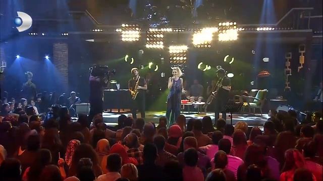 Gökçe'den Muhteşem Yorum! - Beyaz Show смотреть онлайн