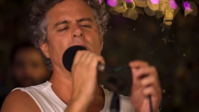 No te enamores nunca de aquel marinero bengalí - Mike Amigorena (con Mex Urtizberea y Lito Vitale) смотреть онлайн