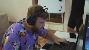 КОРОЧЕ ГОВОРЯ, ШКОЛЬНИК УЧИТ ИГРАТЬ В КС _ ПРИТВОРИЛСЯ НОВИЧКОМ В CS_GO _ ГЛОБАЛ VS КАЛАШ