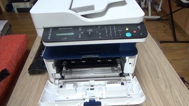 Xerox WorkCentre 3215 / 3225 - Remove toner cartridge and DRUM смотреть онлайн