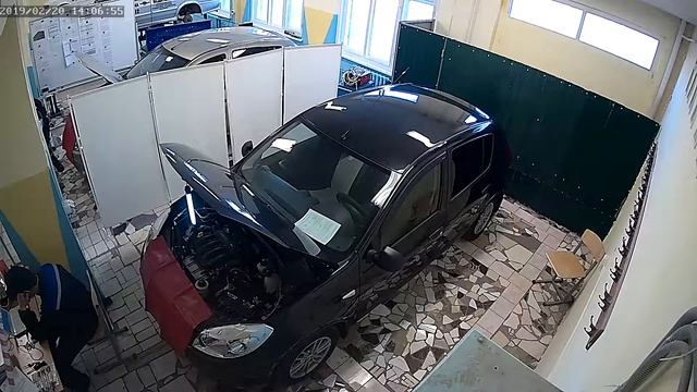 WSR Ремонт и обслуживание легковых автомобилей День 3 12 смотреть онлайн