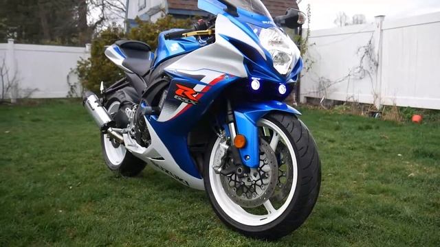 Suzuki GSX-R600 walkaround + Two Brothers Exhaust смотреть онлайн