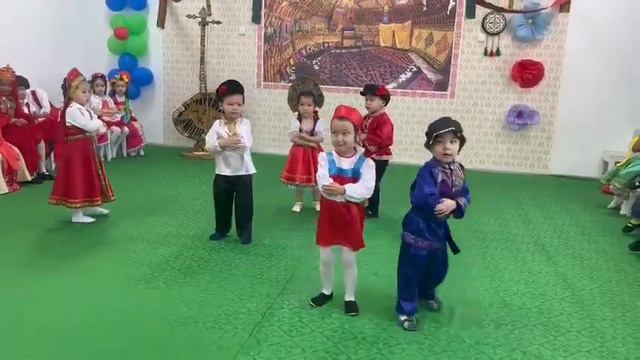 3-4 жас балалар. орыс биі. #детскийсад #балабақша #деньдружбы смотреть онлайн