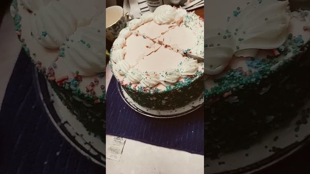 COLOR BLAST CAKE Yummy #shortvideo смотреть онлайн