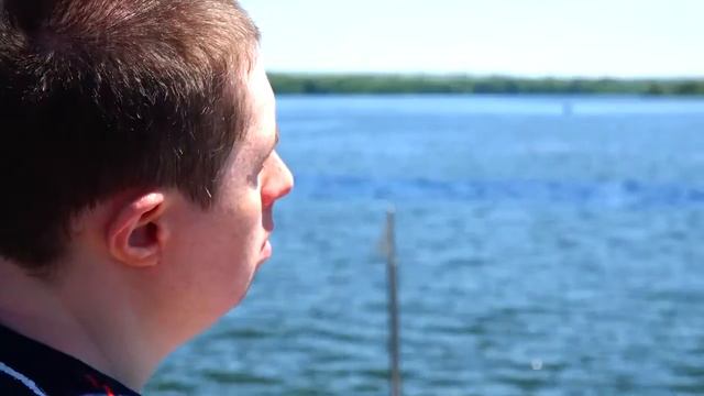 "Є різні люди у житті!" Читает— Виталий Мошура. Актёр Инклюзивного театра "Незабудки". смотреть онлайн