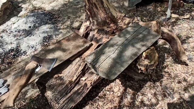 Cделала лавку из старых досок и пней.Навожу порядок на даче. смотреть онлайн