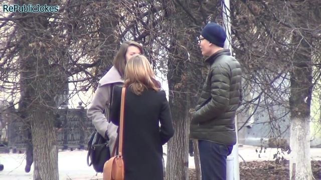 Первый Полет Книжной Моли / Bookworm in the Street (Реакция 16) смотреть онлайн
