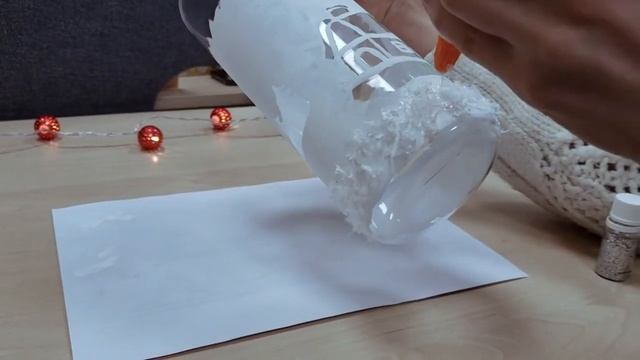 DIY: НОВОГОДНИЕ И РОЖДЕСТВЕНСКИЕ УКРАШЕНИЯ, ПОДАРКИ СВОИМИ РУКАМИ ( НОВОГОДНИЙ СНЕЖНЫЙ ШАР ) смотреть онлайн