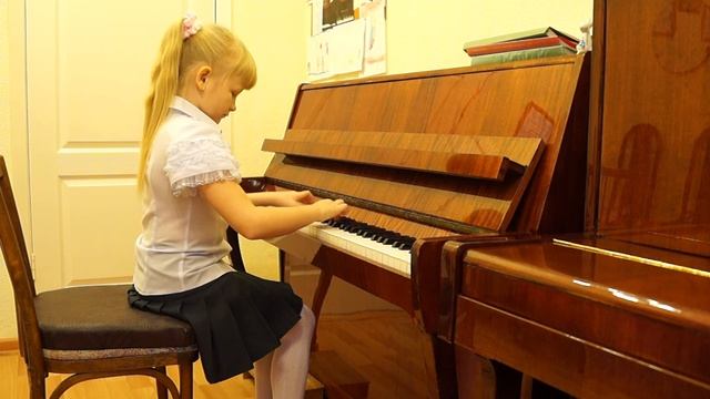 Дейтер Екатерина Д. Шостакович "Марш" смотреть онлайн