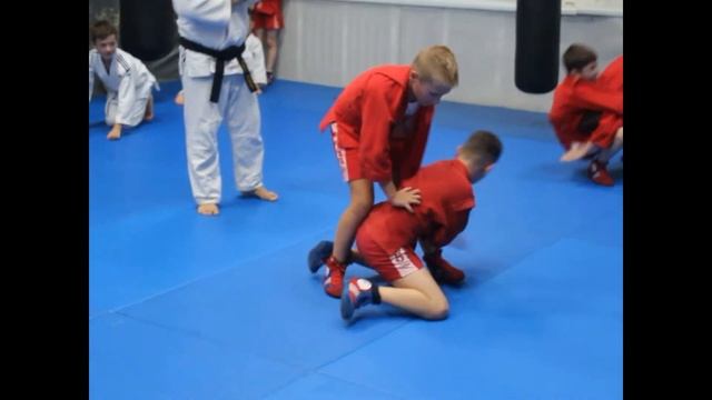 Экипировка для самбо NAKOVER смотреть онлайн