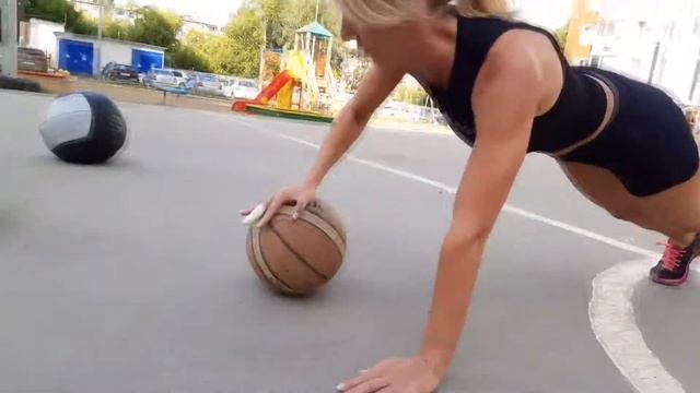 Фитнес на свежем воздухе. ТРЕНИРУЙСЯ ПЕРМЬ! смотреть онлайн