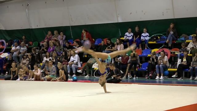 Кам'янецька Вікторія 2007 мяч смотреть онлайн