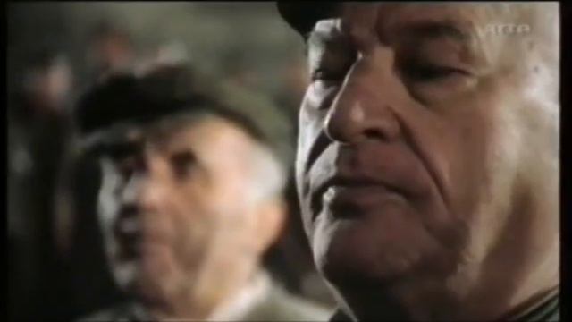 Ernst Busch Choir - Der Heimliche Aufmarsch (lyrics In Greek)