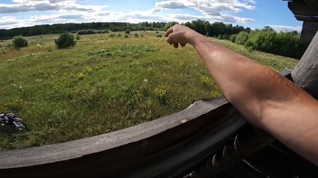 Путешествие на МОТОЦИКЛЕ по ЛЕСАМ! В поисках НОВОЙ ЗЕМЛЯНКИ!!! Проведал старую ЗЕМЛЯКУ смотреть онлайн