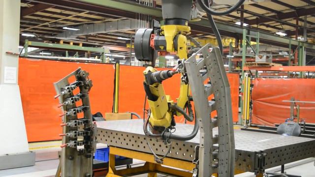 Genesis 25' x 50' CNC Robotic Welding System смотреть онлайн