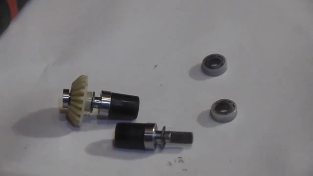 My restore : Tamiya Manta Ray 1/10 - Part 1 Inspection - Desassembly - Cleaning - reassembly смотреть онлайн