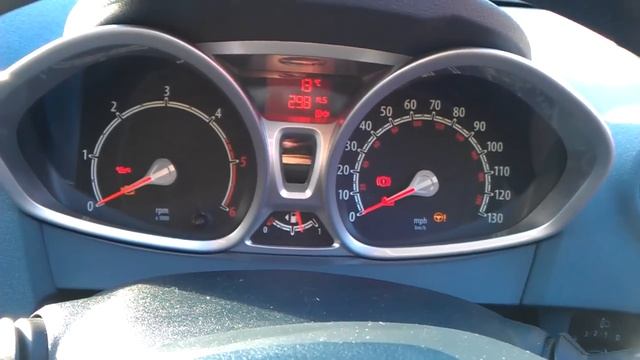1.4 Diesel Ford Fiesta Titanium (2009) Beeps When Ignition Is Switched On. Help? смотреть онлайн