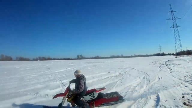 мотоцикл, зимняя гусеница смотреть онлайн