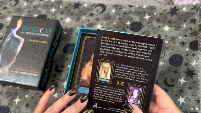 House of Night Oracle, Flip Through / Book to Deck смотреть онлайн