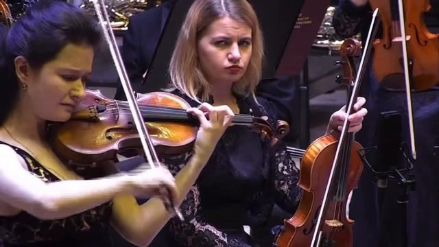 Shostakovich: Violin Concerto No. 1 | Cadenza смотреть онлайн