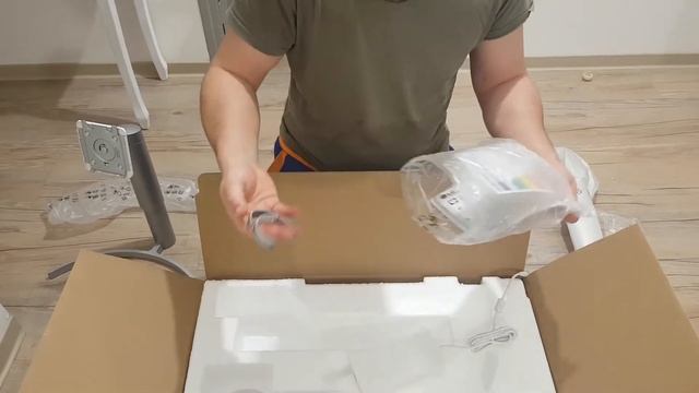 LG 27UN83A-W PC Ekran Monutor Kutu Açılımı - Unboxing смотреть онлайн