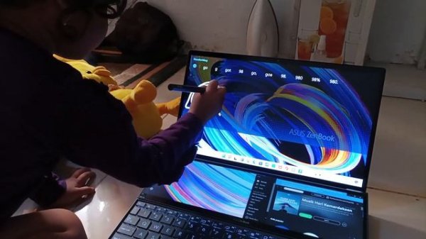 Test Stylus Pen Asus Zenbook Duo Pro  UX482 EAR