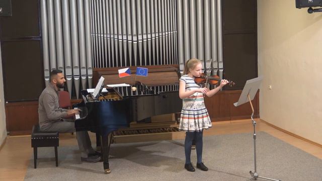 Eliška Ptáčková - Houslové předehrávky Ivo Bednáře 2019 смотреть онлайн