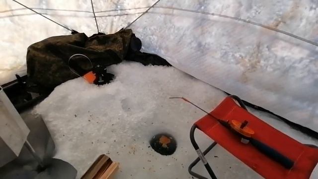 РЫБАЛКА НА ТАЕЖНОМ ОЗЕРЕ В БУРЯТИИ FISHING ON THE TAIGA LAKE IN BURYATIA смотреть онлайн