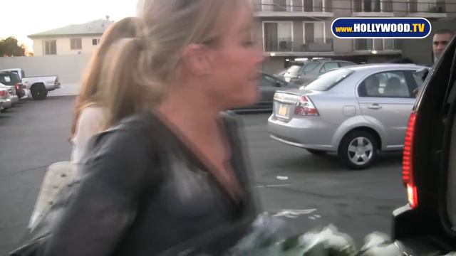 Denise Richards Doesn't Tell Kids About Issues With Charlie Sheen смотреть онлайн