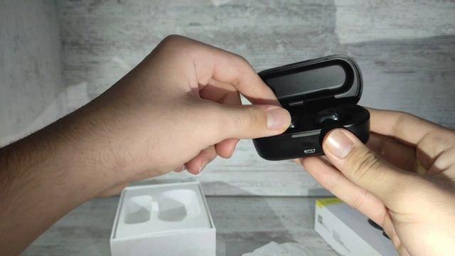 BASEUS W01 BLUETOOTHLU KULAKLIK KUTU AÇILIMI смотреть онлайн