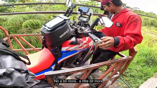 Crossing an amazon river with my CRF300 Rally. REALLY! S6 - E16 смотреть онлайн