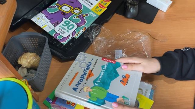 VLOG: Про компенсацию в 100000 руб. / Работаем всей семьёй / Книги вместо интернета / Мама Вика смотреть онлайн