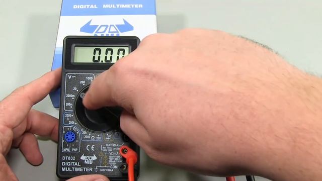 Banggood DT832 Digital Multimeter Accuracy Testing смотреть онлайн