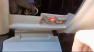 Замена предохранителя в салоне Рено Меган-3