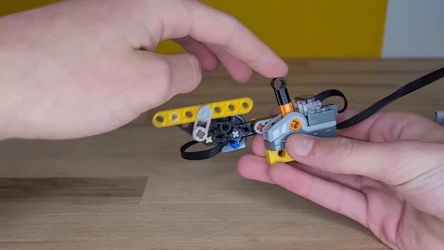 3 Simple Useless Machines | Lego Technic смотреть онлайн