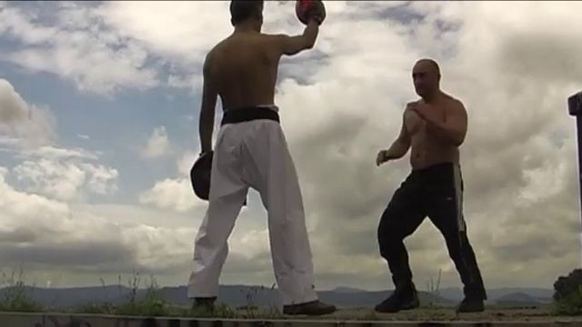 Kyokushin-kan Karate Training смотреть онлайн