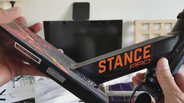 Unboxing MONGOOSE Stance Pro Freestyle Blk/Or Dialed Scooter Check! 11 23 2017 смотреть онлайн