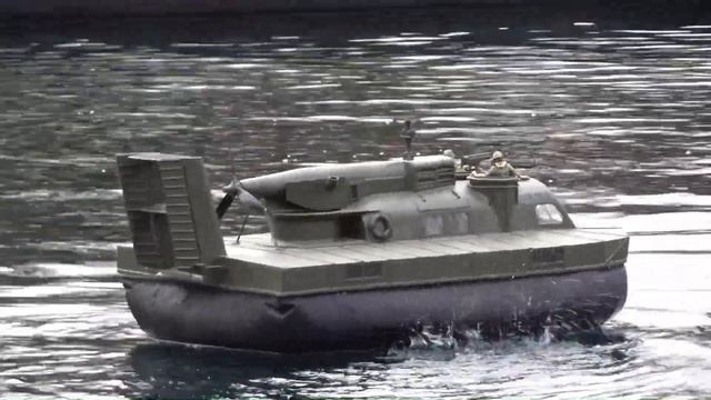 Hovercraft in trouble . Southport Model Boat Club смотреть онлайн