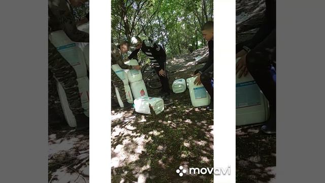 Сделали самодельный плот.🛶 смотреть онлайн