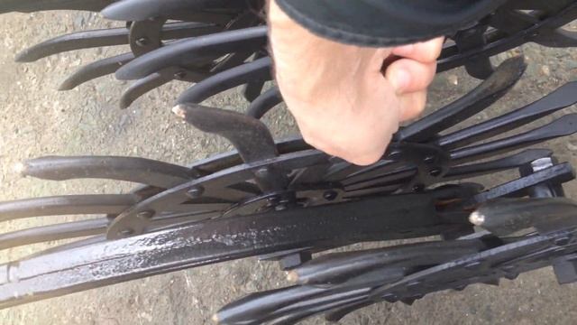 Принцип работы секции ротационной бороны мотыги John Deere/Yetter смотреть онлайн