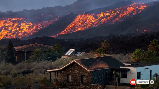 Politician suggests bombing erupting La Palma volcano to stop lava flow смотреть онлайн