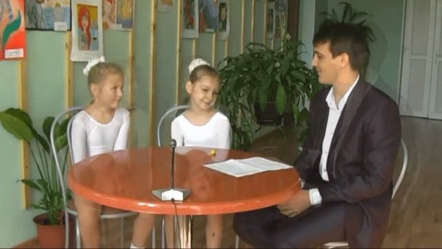 Ансамбль танца "Гранд Жэтэ". Взгляд снизу. Нам 10 лет смотреть онлайн